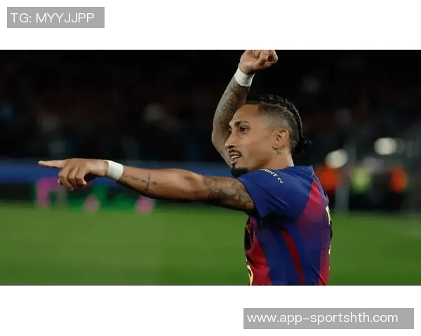 拉菲尼亚荣获西甲最佳与欧冠金靴却无缘年度最佳阵容令人唏嘘