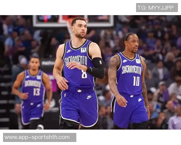 湖人缺少东詹却被里夫斯打爆德罗赞拉文表现为何不敌对手 湖人缺少东詹却被里夫斯打爆德罗赞拉文表现为何不敌对手